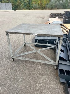Metal Work Bench with 2 Tube Frame