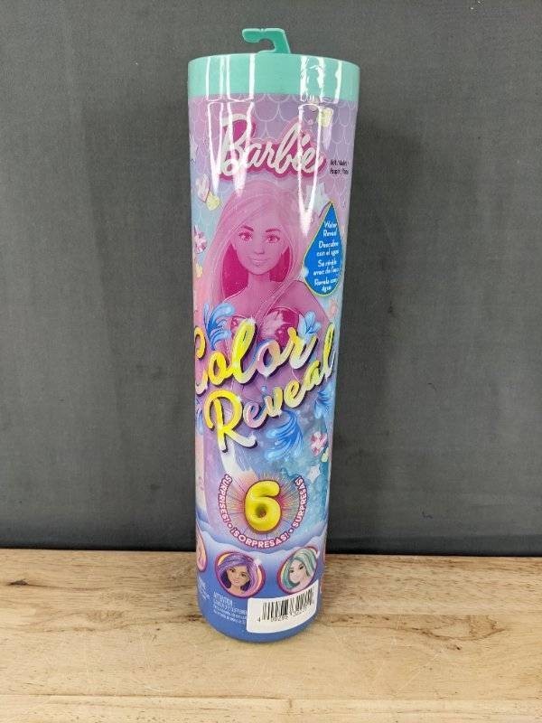 Barbie Color Reveal 1 Doll & 4 Accessories - Brand New