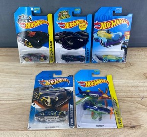 Hot Wheels Die-Cast Vehicles - Heat Fleet, Mad Propz, Etc. - 5 Total - Brand New