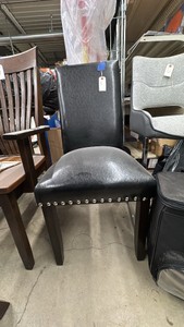 BLACK VINYL CHAIR-NEW