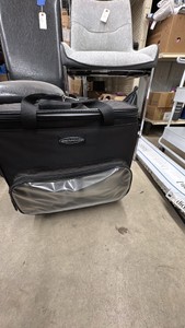 SEWING MACHINE CASE WITH ROLLERS