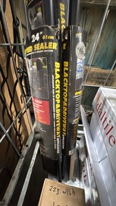 3  BLACKTOP DRIVEWAY APPLICATOR