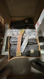 2 DOZEN FOLD UP KNIVES WITH CASE