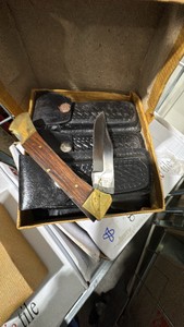 FOLD UP KNIVES WITH CASES