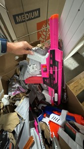 NERF GUNS,
