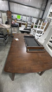BEAUTIFUL WOOD TABLE WITH EXTRA LEAF-NEW