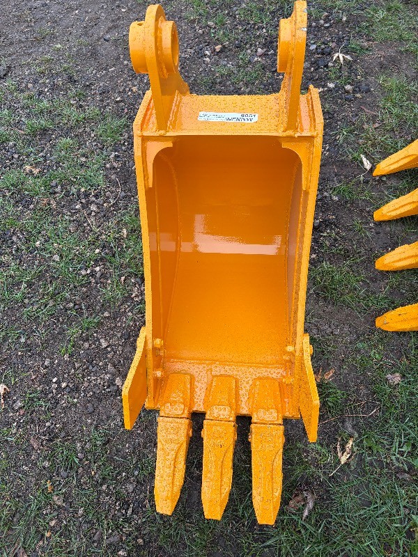 FUTURE CAT305 Excavator Bucket, 12 Inch (FT-BK)