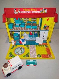 Fisher Price Little People Childrens Hospital #931 Rare