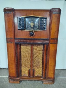 Zenith Console Tube Radio #85661