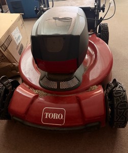 Toro 21 60V Cordless Battery-Powered Push Lawn Mower  Model 21466&nbspBattery, charger and grass collection bag are included