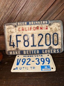 Vintage California &amp Minnesota License Plates  Lot of 2 -&nbspnovelty frame reading Beer Drinkers Make Better Lovers.