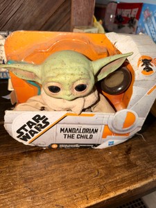 Star Wars The Mandalorian The Child (Baby YodaGrogu) Talking Plush Toy  Hasbro