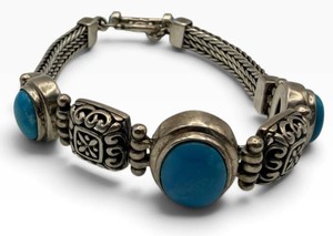 925 Sterling Silver Blue Cabochon Link Bracelet