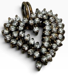 925 Sterling Silver Heart Pendant With Faceted Clear Stones