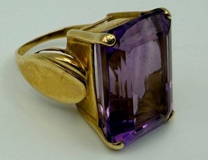 14K Gold Purple Gemstone Ring Size 4