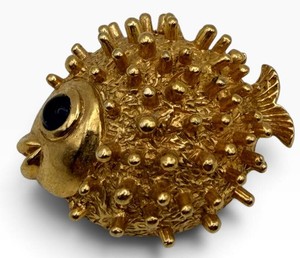 Gold-Tone Textured Fish Brooch With Black Cabochon Eye