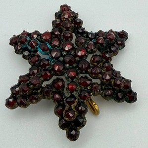 Vintage Star-Form Jeweled Brooch Pin
