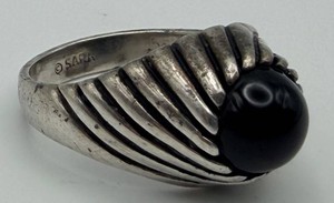 Sterling Textured Ribbed Ring With Black Oval Cabochon