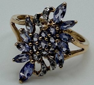 10K Gold Floral Blue Stone Ring Size 7
