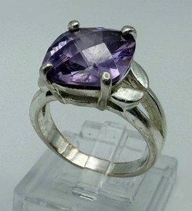 Sterling Silver Purple Gemstone Ring Size 6