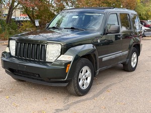 2011 JEEP LIBERTY SPORT 4X4  No Accidents Reported (NO RESERVE)