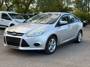 2013 FORD FOCUS SE No Accidents Reported (NO RESERVE)