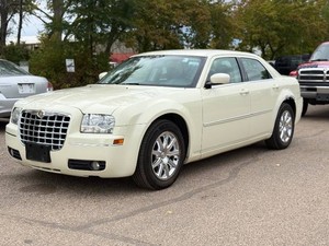2009 CHRYSLER 300 TOURING 142k Miles  1 Owner (NO RESERVE)
