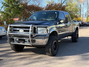 2005 FORD F-250 SUPER DUTY LARIAT *125k Miles | 4X4 | 6.0L Motor | Diesel* (NO RESERVE)