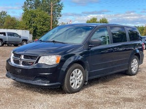 2015 DODGE GRAND CARAVAN SE (NO RESERVE)