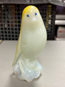 Beautiful Vintage Murano Opal Glass Bird