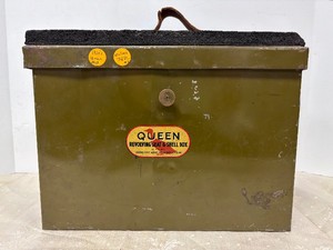 Neat Old Vintage Metal Hujnting Stool  Ammo Crate -Queen Revolving Seat &amp Shell Box