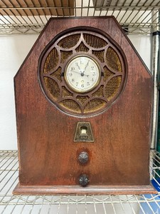 Antique 1920s Cathedral Tube Radio #2