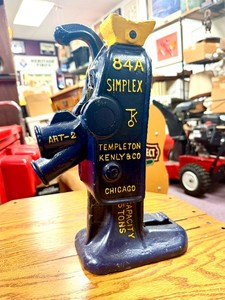 Great Looking Restored Vintage Industrial SIMPLEX Automobile Jack
