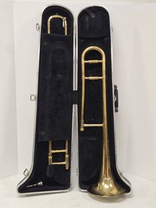 HOLTON Trombone wCase