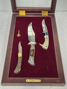 Excellent Solingen German Complete Set of 3 Franklin Mint Hunting Knives wCase