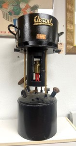 Great Looking Restored Antique AEROIL No. 42 Burner Stove