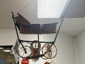 Antique circa 1920 Baby Carriage