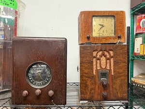 Nice Lot of 3 Vintage Wood Tube Radios