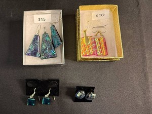 Costume Jewelry - Iridescent Earrings & Pendant Mixed Lot