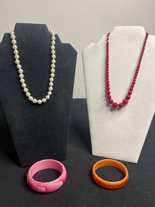 VTG Costume Jewelry Mixed Lot - Pearl Like & Bead Necklaces, Bangles (Lot of 4)