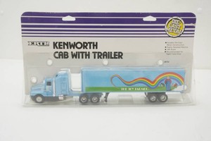 NIP Ertyl Kenworth Cab and Trailer Die Cast 164 Scale