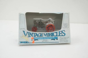 NIP Ertl 143 scale Die Cast Metal Vintage Vehicles McCormick-Deering Farmall