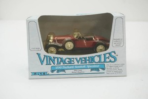 NIP Ertl 143 scale Die Cast Metal Vintage Vehicles 1930 Packard Boattail Speedster