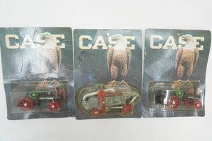 NIP Case International Heritage Series Replicas of the Past 164 scale die cast metal 1911 Case Thrashing Machine, JI Case Steam Engine (2)