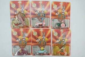 NIP Ertl Warner Bros. die cast metal characters 2 tall