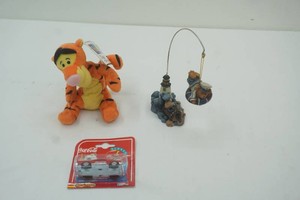 Boyds Bears Yardley Starboard wBouy, Tigger Beanbag Friend Pooh, Coca Cola die cast metal 164 scale 1957 Chev Bel Air