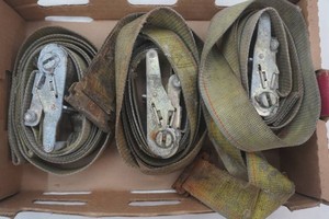 3 trailer ratchet straps for use on trailer E track system