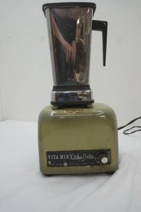 vintage VitaMix Kitchen Blender The 2100