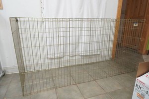 Pet Lodge wire fence 8 - 2 x 3 panels to set up in many different configurations 2 x 6 in photo