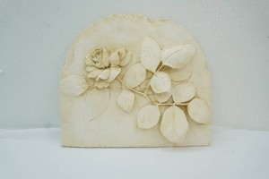 vintage-style decorative 3D sculpted rose bas-relief wall plaque by Hen Feathers& Co.